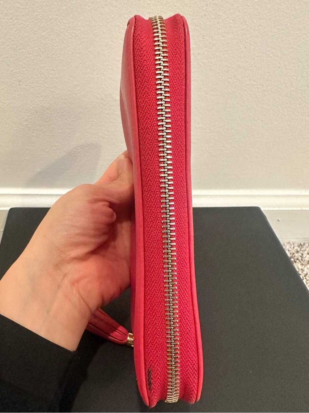 Gucci Bright Pink Pebbled Soho Zip Around Wallet - Picture 4 of 10